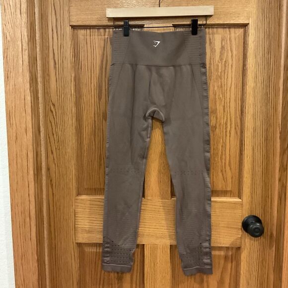 Gymshark Chocolate Leggings. Size Medium - Picture 4 of 7